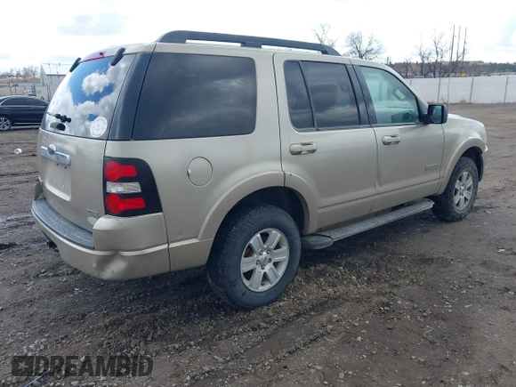 2007 Ford Explorer XLT with VIN 1FMEU73EX7UB55289, listed as a IAAI auction lot 41933815 with 192,559 mi miles. Bid and sale history available at carsss.com. Image 4.