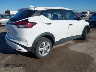 2023 Nissan Kicks S with VIN 3N1CP5BV5PL571076, listed as a IAAI auction lot 41177115 with 25,595 mi miles. Bid and sale history available at carsss.com. Image 4.