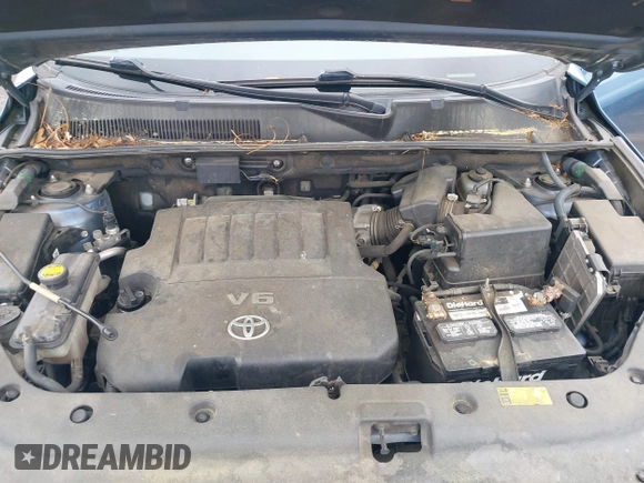 2008 Toyota RAV4 Sport z VIN JTMZK32V086010905, wystawiony jako IAAI lot #42219076 z przebiegiem 178 841 mil mil oraz . Historia ofert i sprzedaży dostępna na DreamBid. Obrazek 10.