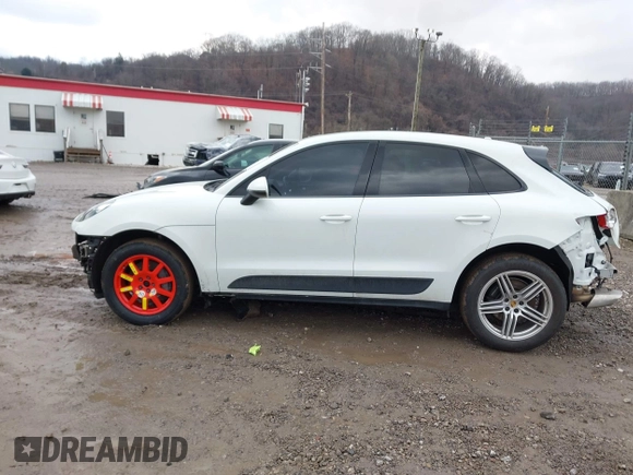2018 Porsche Macan with VIN WP1AA2A51JLB11162, listed as a IAAI auction lot 41584797 with 72,892 mi miles and . Bid and sale history available at DreamBid. Image 15.