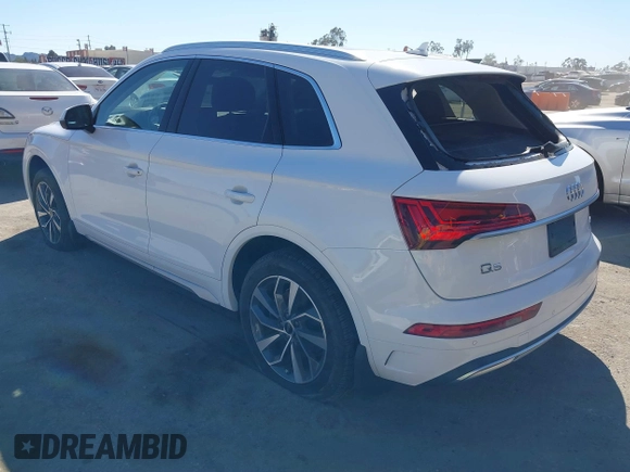 2021 Audi Q5 Premium with VIN WA1AAAFY6M2045811, listed as a IAAI auction lot 41750550 with 9,563 mi miles and . Bid and sale history available at DreamBid. Image 3.