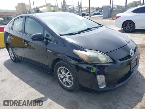 2010 Toyota Prius II with VIN JTDKN3DU1A0208043, listed as a IAAI auction lot 42127145 with 267,194 mi miles. Bid and sale history available at carsss.com. Image 1.