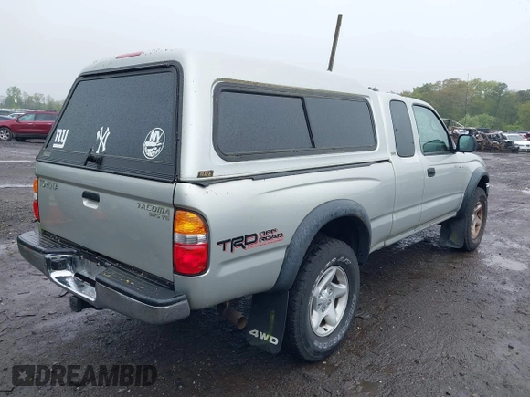 2004 Toyota Tacoma with VIN 5TEWN72N64Z417738, listed as a IAAI auction lot 42202003 with 203,505 mi miles and . Bid and sale history available at DreamBid. Image 4.