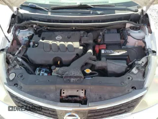 2009 Nissan Versa SL z VIN 3N1BC13E39L430248, wystawiony jako Copart lot #57956395 z przebiegiem 95 340 mil mil oraz Szkoda całkowita • Salvage title. Historia ofert i sprzedaży dostępna na DreamBid. Obrazek 11.