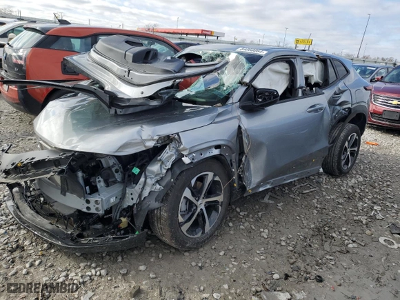 2024 Chevrolet Trax 1RS with VIN KL77LGE27RC228241, listed as a Copart auction lot 84088064 with 0 mi miles and Salvage Title. Bid and sale history available at carsss.com. Image 1.