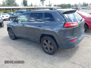 2016 Jeep Cherokee Latitude z VIN 1C4PJMCB9GW293047, wystawiony jako IAAI lot #42325392 z przebiegiem 127 706 mil mil oraz . Historia ofert i sprzedaży dostępna na DreamBid. Obrazek 3.
