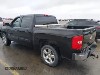 2008 Chevrolet Silverado 1500 1LT with VIN 3GCEC13JX8G147165, listed as a IAAI auction lot 41523796 with 206,104 mi miles and . Bid and sale history available at DreamBid. Image 3.