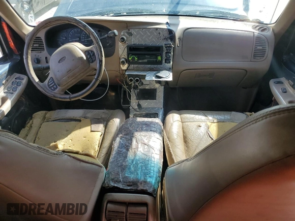 2000 Ford Explorer with VIN 1FMDU64P6YZA48430, listed as a Copart auction lot 44578445 with 305,291 mi miles and Salvage title. Bid and sale history available at DreamBid. Image 8.