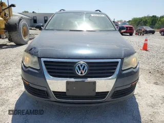 2008 Volkswagen Passat z VIN WVWXK73C88E235929, wystawiony jako Copart lot #53379365 z przebiegiem 133 978 mil mil oraz Szkoda całkowita • Salvage title. Historia ofert i sprzedaży dostępna na DreamBid. Obrazek 5.
