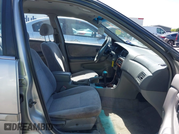 1998 Nissan Altima XE with VIN 1N4DL01D6WC244436, listed as a IAAI auction lot 42002866 with 173,633 mi miles and . Bid and sale history available at carsss.com. Image 5.