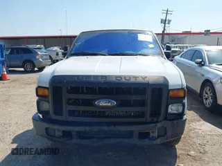 2008 Ford Super Duty F-250 SRW XL with VIN 1FTSX20R28ED89639, listed as a IAAI auction lot 41950814 with 272,204 mi miles. Bid and sale history available at carsss.com. Image 13.