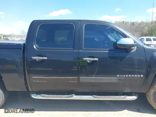 2008 Chevrolet Silverado 1500 LTZ with VIN 2GCEK133381166105, listed as a IAAI auction lot 41877995 with 224,953 mi miles. Bid and sale history available at carsss.com. Image 13.