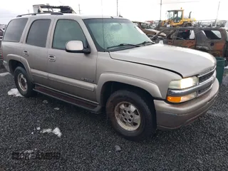 2003 Chevrolet Tahoe LS with VIN 1GNEK13T93J308334, listed as a IAAI auction lot 41582475 with 263,031 mi miles. Bid and sale history available at carsss.com. Image 1.