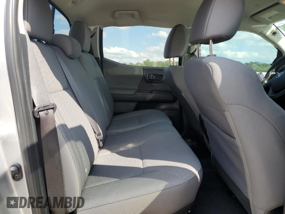 2023 Toyota Tacoma SR z VIN 3TMCZ5ANXPM596400, wystawiony jako Copart lot #52348175 z przebiegiem 15 925 mil mil oraz Szkoda całkowita • Salvage title. Historia ofert i sprzedaży dostępna na DreamBid. Obrazek 11.