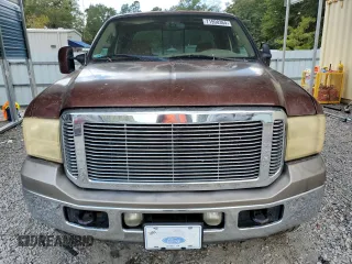 2005 Ford Super Duty F-250 XL with VIN 1FTSW21P65EC58581, listed as a Copart auction lot 71998364 with 328,440 mi miles and Salvage Title. Bid and sale history available at carsss.com. Image 5.