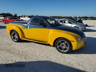 2004 Chevrolet SSR LS z VIN 1GCES14P34B109527, wystawiony jako Copart lot #82218644 z przebiegiem Nie podano mil oraz Szkody całkowita. Historia ofert i sprzedaży dostępna na DreamBid. Obrazek 4.