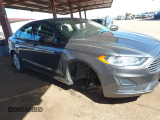 2019 Ford Fusion SE with VIN 3FA6P0HD9KR104024, listed as a IAAI auction lot 41831472 with 44,629 mi miles. Bid and sale history available at carsss.com. Image 6.