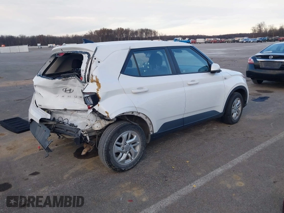2021 Hyundai Venue SE with VIN KMHRB8A36MU068032, listed as a IAAI auction lot 41083579 with 100,598 mi miles and . Bid and sale history available at DreamBid. Image 4.