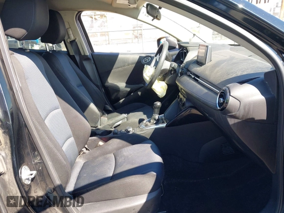 2016 Scion iA z VIN 3MYDLBZV0GY123351, wystawiony jako IAAI lot #41736327 z przebiegiem 86 804 mil mil oraz . Historia ofert i sprzedaży dostępna na DreamBid. Obrazek 5.