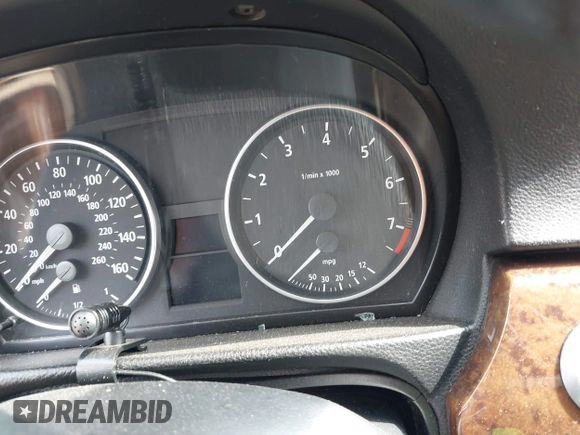 2006 BMW 3 Series 325i z VIN WBAVB13596KX34420, wystawiony jako IAAI lot #42138104 z przebiegiem Nie podano mil oraz . Historia ofert i sprzedaży dostępna na DreamBid. Obrazek 7.