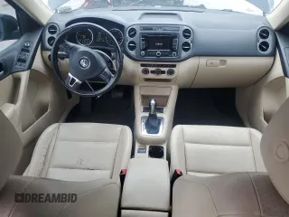 2013 Volkswagen Tiguan S z VIN WVGAV3AX3DW573525, wystawiony jako Copart lot #58757415 z przebiegiem 116 069 mil mil oraz Czysty tytuł • Clean title. Historia ofert i sprzedaży dostępna na DreamBid. Obrazek 8.
