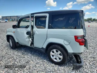 2011 Honda Element EX z VIN 5J6YH2H75BL000144, wystawiony jako Copart lot #60867165 z przebiegiem 127 013 mil mil oraz Nie do naprawy • Non repairable. Historia ofert i sprzedaży dostępna na DreamBid. Obrazek 2.