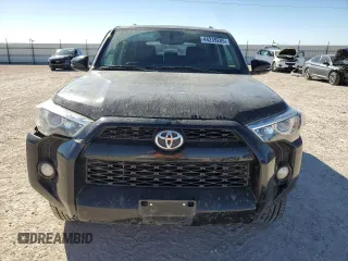 2018 Toyota 4Runner SR5 z VIN JTEBU5JR1J5514687, wystawiony jako Copart lot #44239285 z przebiegiem 86 802 mil mil oraz Czysty tytuł • Clean title. Historia ofert i sprzedaży dostępna na DreamBid. Obrazek 5.