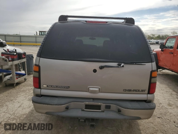 2005 Chevrolet Suburban Z71 with VIN 3GNFK16ZX5G110659, listed as a Copart auction lot 51700115 with 223,329 mi miles and Salvage title. Bid and sale history available at DreamBid. Image 6.
