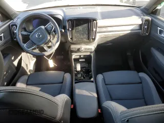 2023 Volvo XC40 Core с VIN YV4ED3UK8P2101970, выставлен на аукционе Copart как лот 73328854 с пробегом 4 912 миль миль и Списание • Salvage title. История ставок и продаж доступна на DreamBid. Изображение 8.