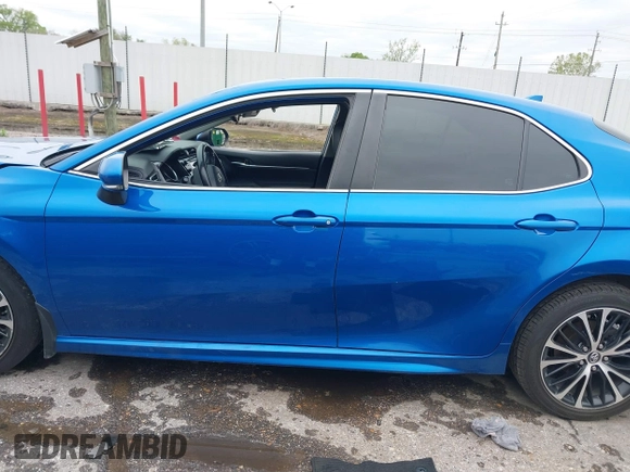 2019 Toyota Camry LE z VIN 4T1B11HK6KU217769, wystawiony jako IAAI lot #41900518 z przebiegiem 104 604 mil mil oraz . Historia ofert i sprzedaży dostępna na DreamBid. Obrazek 14.