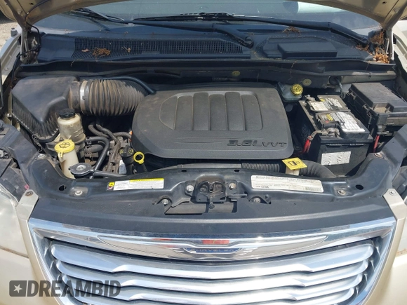 2011 Chrysler Town & Country Touring with VIN 2A4RR5DGXBR613179, listed as a IAAI auction lot 42143355 with 180,906 mi miles and . Bid and sale history available at DreamBid. Image 10.