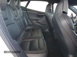 2019 Tesla Model S 75D с VIN 5YJSA1E20KF307100, выставлен на аукционе Copart как лот 54073805 с пробегом 93 644 миль миль и Списание • Salvage title. История ставок и продаж доступна на DreamBid. Изображение 10.