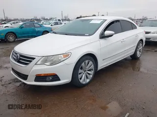 2010 Volkswagen CC Sport with VIN WVWNN7AN6AE552567, listed as a IAAI auction lot 41470802 with 117,539 mi miles. Bid and sale history available at carsss.com. Image 2.