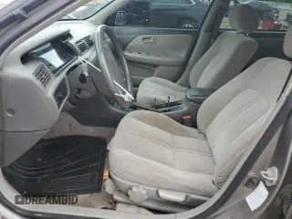 2001 Toyota Camry CE z VIN 4T1BG22K01U057836, wystawiony jako Copart lot #57046325 z przebiegiem 151 882 mil mil oraz Szkoda całkowita • Salvage title. Historia ofert i sprzedaży dostępna na DreamBid. Obrazek 7.