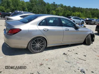 2020 Mercedes-Benz C 300 с VIN 55SWF8DB6LU323203, выставлен на аукционе Copart как лот 58507225 с пробегом 56 897 миль миль и Списание • Salvage title. История ставок и продаж доступна на DreamBid. Изображение 3.