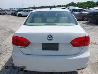 2013 Volkswagen Jetta TDI w/Premium/Nav с VIN 3VWLL7AJ2DM203802, выставлен на аукционе IAAI как лот 42311963 с пробегом 136 099 миль миль и . История ставок и продаж доступна на DreamBid. Изображение 17.