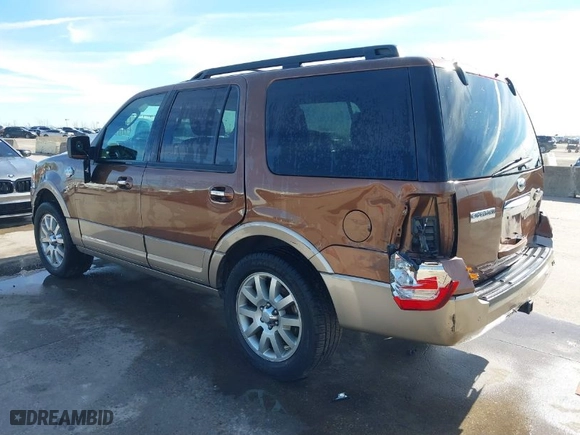 2012 Ford Expedition XLT with VIN 1FMJU1H52CEF24669, listed as a IAAI auction lot 41315230 with 175,399 mi miles. Bid and sale history available at carsss.com. Image 3.