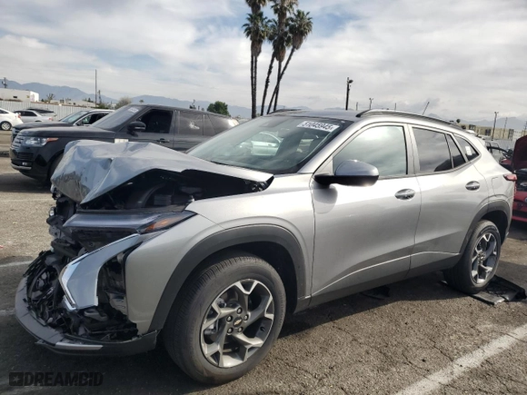 2025 Chevrolet Trax LT with VIN KL77LHEP0SC088430, listed as a Copart auction lot 51045945 with 3,182 mi miles and Salvage Title. Bid and sale history available at carsss.com. Image 1.