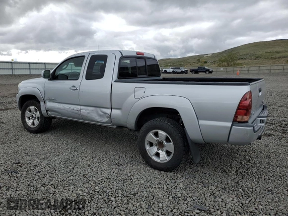 2005 Toyota Tacoma PreRunner with VIN 5TETU62NX5Z030725, listed as a Copart auction lot 56920335 with 262,379 mi miles and Salvage title. Bid and sale history available at DreamBid. Image 2.