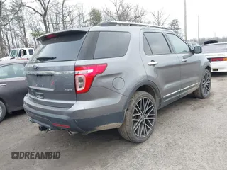 2014 Ford Explorer XLT z VIN 1FM5K8D80EGB14749, wystawiony jako IAAI lot #41897870 z przebiegiem 87 587 mil mil oraz . Historia ofert i sprzedaży dostępna na DreamBid. Obrazek 4.