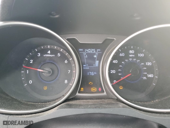 2015 Hyundai Veloster with VIN KMHTC6AD1FU243001, listed as a Copart auction lot 51136165 with 140,251 mi miles and Salvage Title. Bid and sale history available at carsss.com. Image 9.