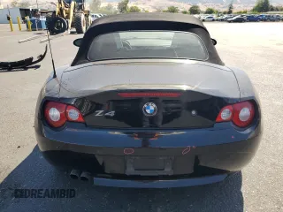 2005 BMW Z4 3.0i z VIN 4USBT53505LU11449, wystawiony jako Copart lot #59117535 z przebiegiem 83 103 mil mil oraz Szkoda całkowita • Salvage title. Historia ofert i sprzedaży dostępna na DreamBid. Obrazek 6.