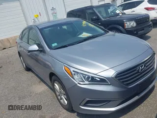 2016 Hyundai Sonata SE z VIN 5NPE24AF2GH264733, wystawiony jako IAAI lot #42493005 z przebiegiem 148 828 mil mil oraz . Historia ofert i sprzedaży dostępna na DreamBid. Obrazek 1.