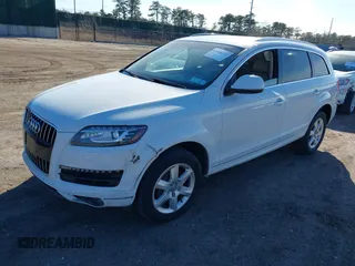 2015 Audi Q7 3.0T Premium Plus with VIN WA1LGAFE0FD008032, listed as a IAAI auction lot 41690210 with 92,690 mi miles. Bid and sale history available at carsss.com. Image 18.