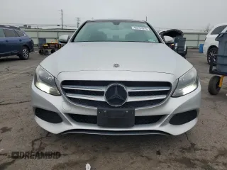 2018 Mercedes-Benz C 300 z VIN 55SWF4KB6JU262668, wystawiony jako Copart lot #55731875 z przebiegiem 115 651 mil mil oraz Szkoda całkowita • Salvage title. Historia ofert i sprzedaży dostępna na DreamBid. Obrazek 5.