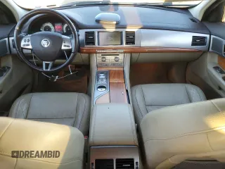 2009 Jaguar XF Luxury with VIN SAJWA05B49HR09280, listed as a Copart auction lot 43210245 with 137,540 mi miles and Salvage Title. Bid and sale history available at DreamBid. Image 8.