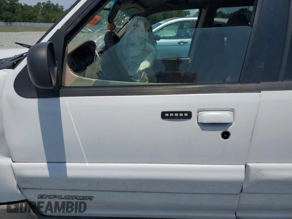 2002 Ford Explorer Sport Trac Value with VIN 1FMZU67E12UB93878, listed as a Copart auction lot 56306785 with 159,476 mi miles and Salvage title. Bid and sale history available at DreamBid. Image 7.