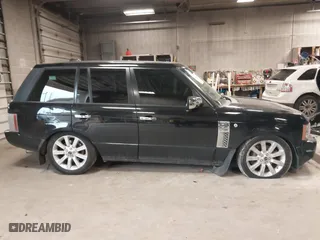 2008 Land Rover Range Rover SC with VIN SALMF13418A290834, listed as a IAAI auction lot 41833608 with 184,122 mi miles. Bid and sale history available at carsss.com. Image 13.