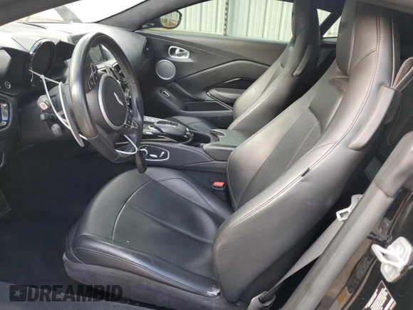 2020 Aston Martin Vantage z VIN SCFSMGAWXLGN02889, wystawiony jako Copart lot #41468605 z przebiegiem 21 815 mil mil oraz Szkoda całkowita • Salvage title. Historia ofert i sprzedaży dostępna na DreamBid. Obrazek 7.