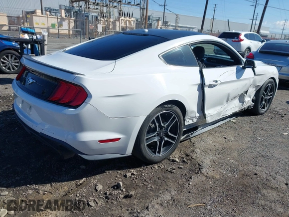 2018 Ford Mustang EcoBoost with VIN 1FA6P8TH3J5129155, listed as a IAAI auction lot 41809077 with 39,680 mi miles and . Bid and sale history available at carsss.com. Image 4.